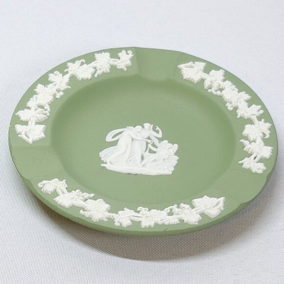 Wedgwood Sage Green Vintage Trinket Dish Vanity Ashtray Jasperware England 1962 - Picture 4 of 6